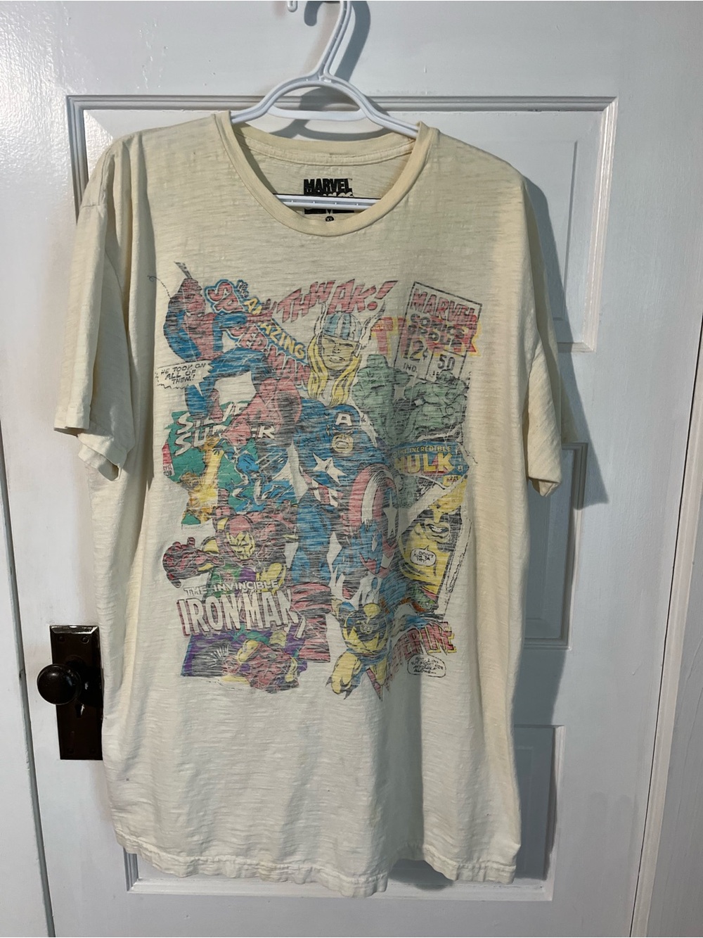 Marvel Men's Cream Graphic Tee with Multicolor Comic Print size XL